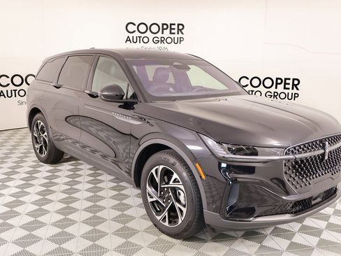 Certified 2024 Lincoln Nautilus Premier w/ Jet Appearance Package image 1