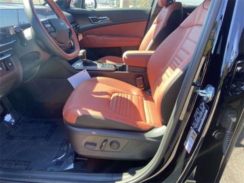 New 2026 Kia Sportage SX image 11