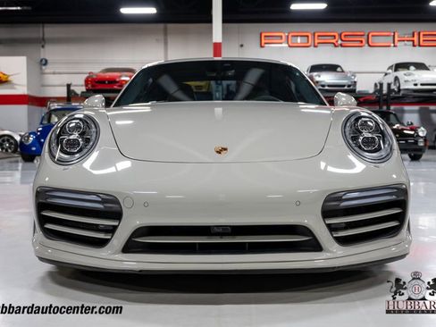Used 2018 Porsche 911 image 31