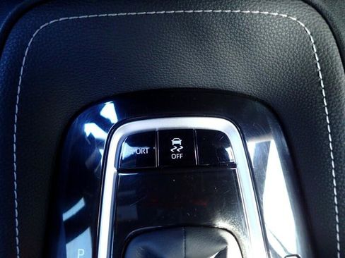 Used 2019 Toyota Corolla SE w/ SE Option Package image 21