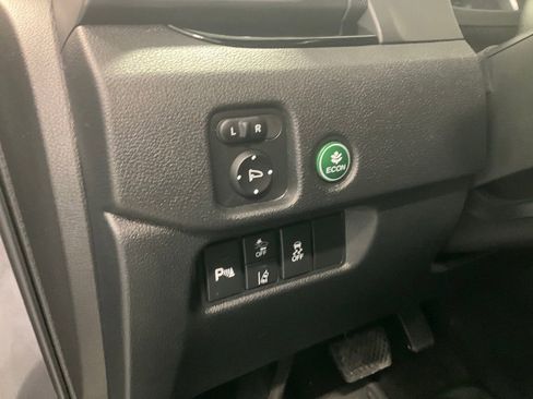 Used 2022 Honda Pilot Touring image 14