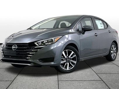 New 2025 Nissan Versa SV w/ Trunk Package