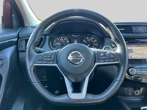 Used 2018 Nissan Rogue Sport SL w/ SL Premium Package image 13