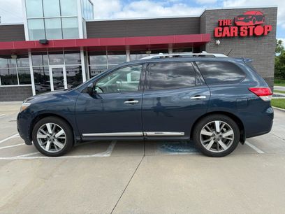 Used 2015 Nissan Pathfinder Platinum w/ Family Entertainment Package