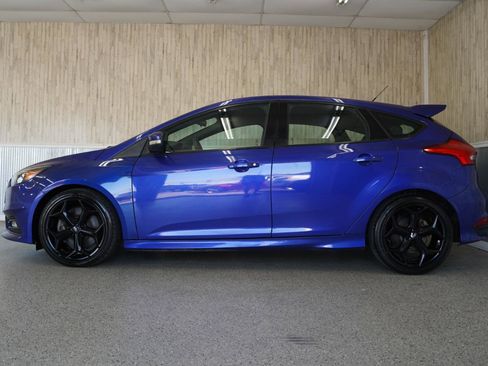 Used 2015 Ford Focus ST image 5