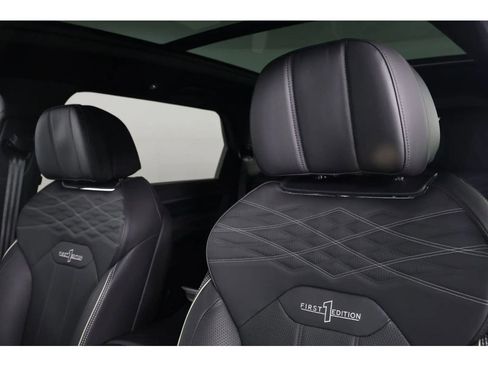 Certified 2023 Bentley Bentayga Extended Wheelbase AWD/4WD image 24