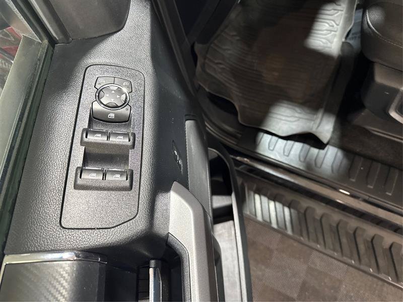 Used 2020 Ford F150 4x4 SuperCrew image 32
