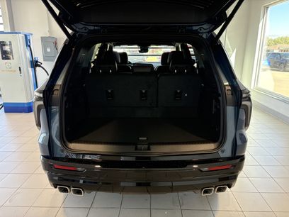 New 2026 Chevrolet Traverse High Country