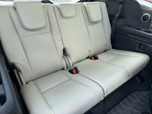 New 2026 Subaru Ascent Limited AWD/4WD image 24