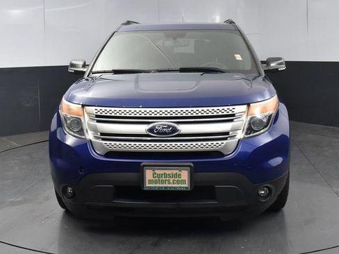 Used 2014 Ford Explorer XLT w/ Equipment Group 202A AWD/4WD image 4