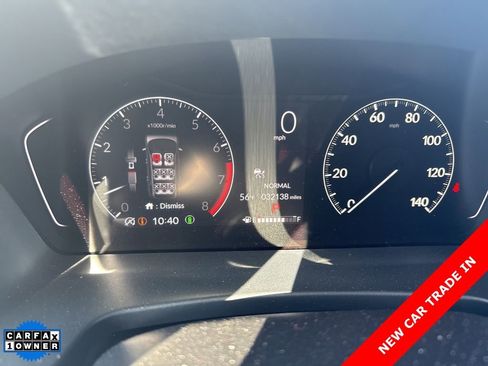 Used 2025 Honda Pilot Touring image 10