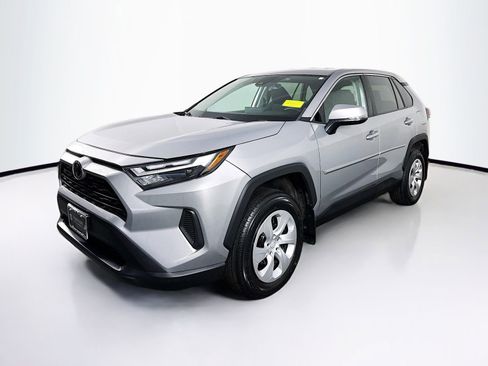 Used 2023 Toyota RAV4 LE FWD image 3