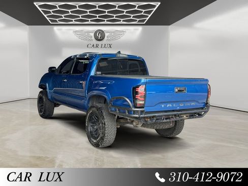 Used 2018 Toyota Tacoma Limited AWD/4WD image 3