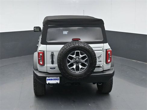 Used 2021 Ford Bronco Badlands image 44