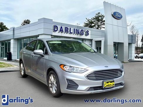 Used 2019 Ford Fusion SE FWD image 4