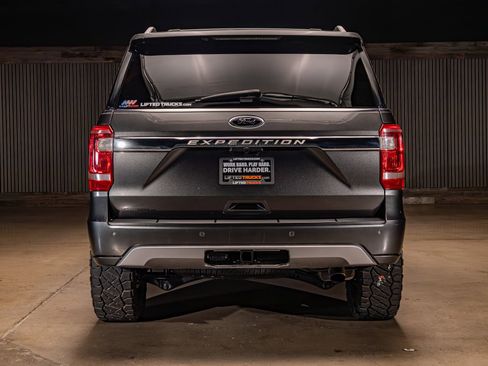 Used 2020 Ford Expedition XLT w/ FX4 Off-Road Package AWD/4WD image 8