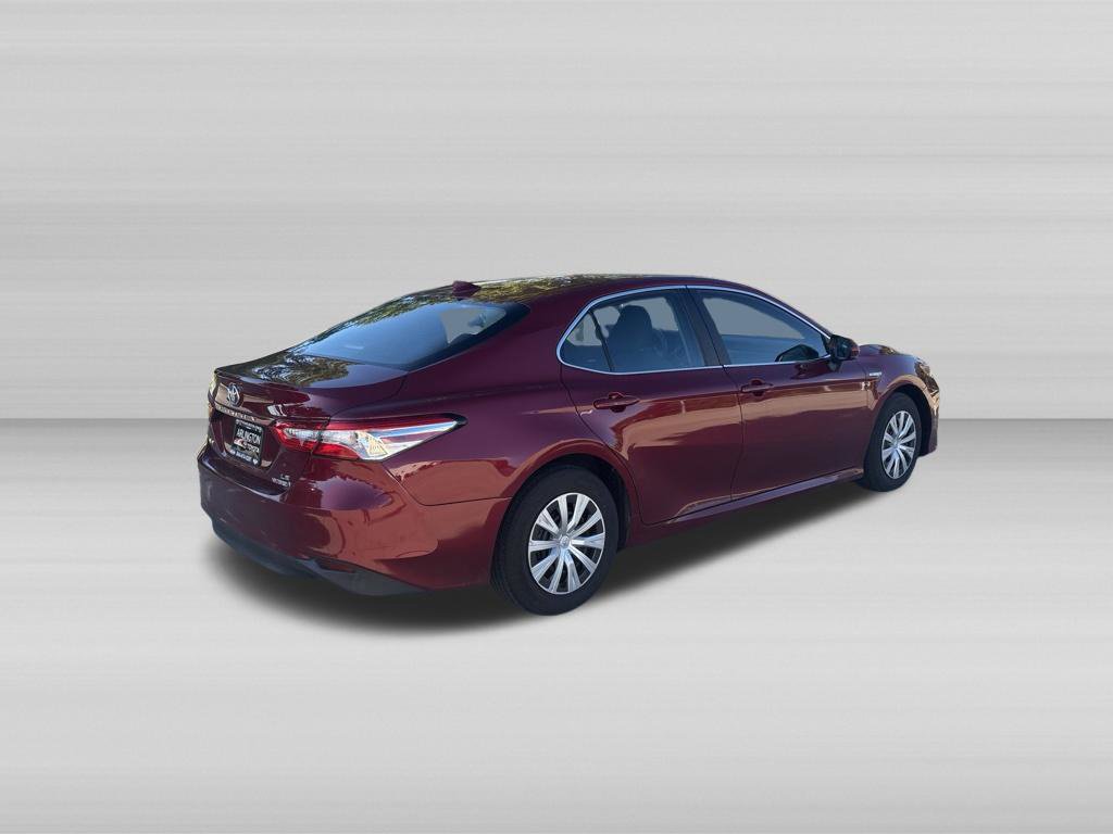 Used 2019 Toyota Camry LE FWD image 4