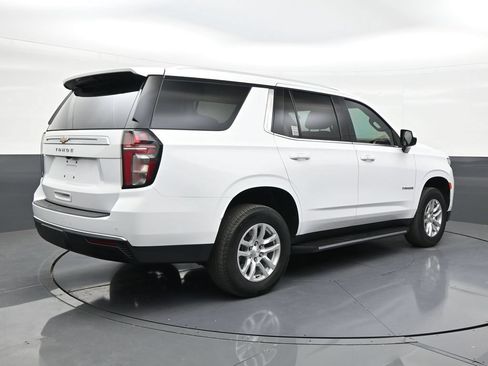 Used 2024 Chevrolet Tahoe LS RWD image 5