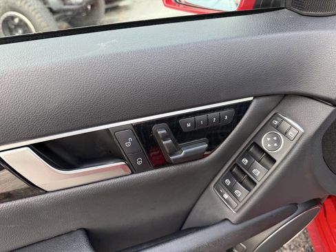 Used 2013 Mercedes-Benz C 350 Sport image 19