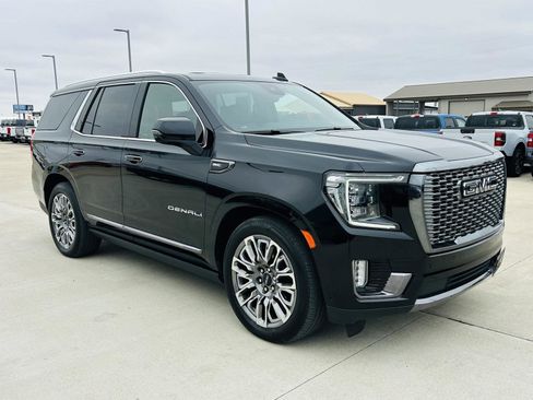 Used 2024 GMC Yukon Denali Ultimate image 2