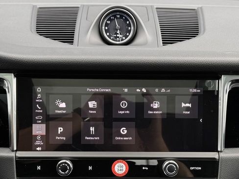 New 2026 Porsche Macan image 26