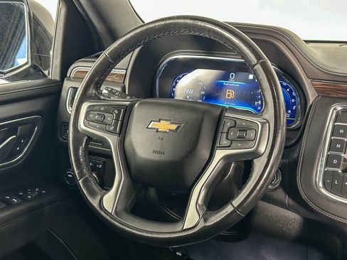 Used 2022 Chevrolet Tahoe LT w/ Luxury Package image 16
