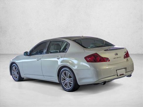 Used 2011 INFINITI G25 Journey RWD image 8