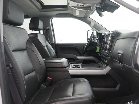 Used 2017 Chevrolet Silverado 2500 LTZ image 12