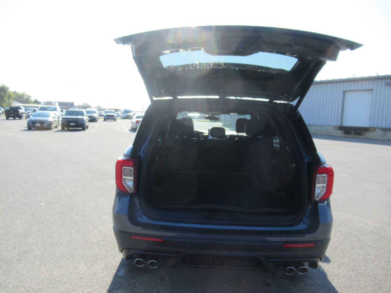 Used 2021 Ford Explorer ST w/ Equipment Group 401A AWD/4WD image 21