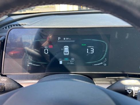 Certified 2023 Kia Sportage EX AWD/4WD image 16