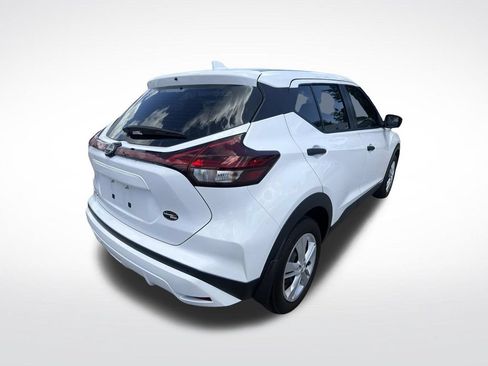 Used 2024 Nissan Kicks S FWD image 9