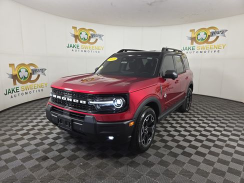 Used 2025 Ford Bronco Sport Outer Banks w/ Outer Banks Tech Package+ AWD/4WD image 3