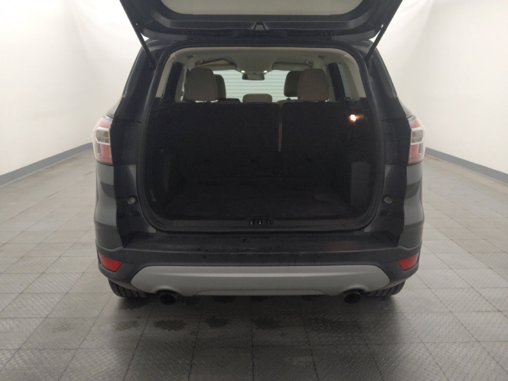 Used 2017 Ford Escape SE FWD image 29