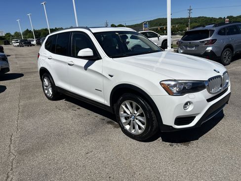 Used 2015 BMW X3 xDrive28i AWD/4WD image 3