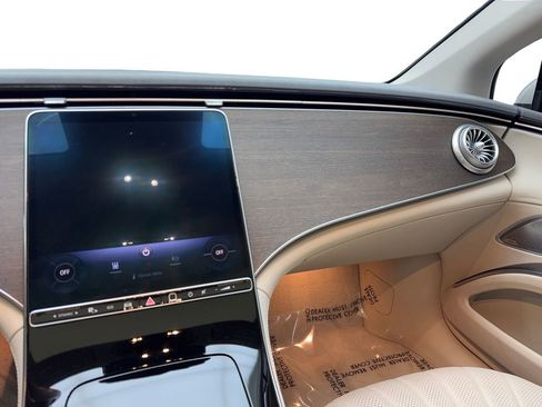 Used 2022 Mercedes-Benz EQS 450+ Sedan image 51