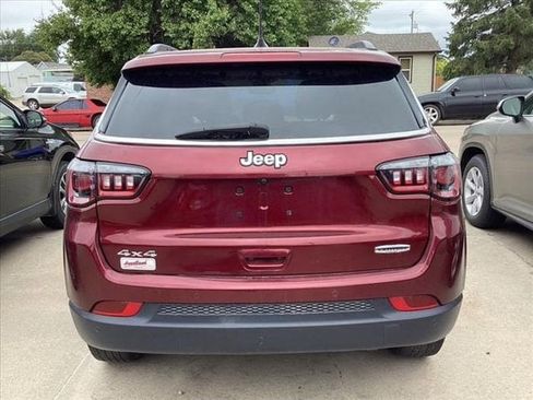 Used 2021 Jeep Compass Latitude w/ Driver Assistance Group AWD/4WD image 7