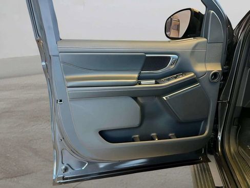 Used 2025 Ford Expedition Max Platinum w/ Stealth Appearance Package image 14