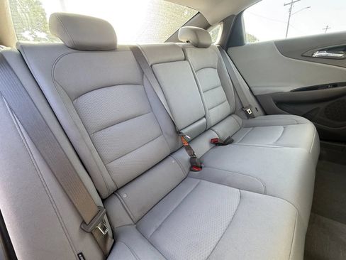 Used 2023 Chevrolet Malibu LT FWD image 9