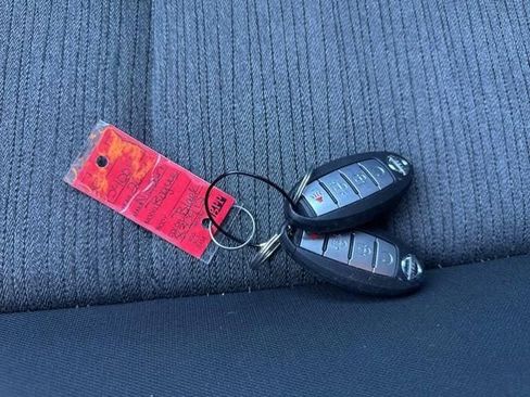 Used 2021 Nissan Rogue SV image 41