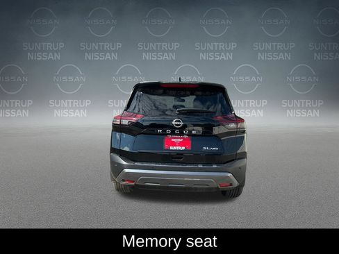 Used 2023 Nissan Rogue SL AWD/4WD image 4
