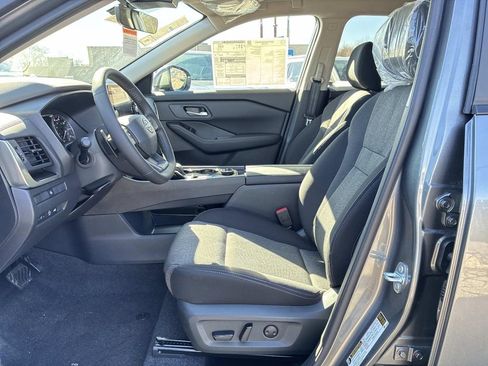 New 2026 Nissan Rogue SV image 10