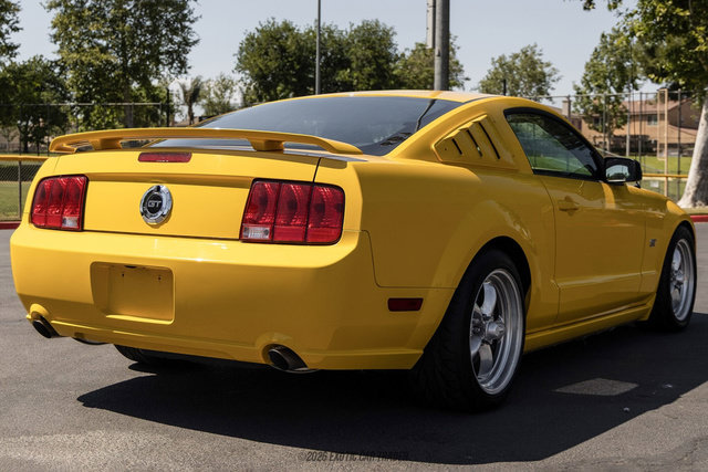 Used 2006 Ford Mustang GT Premium RWD image 8