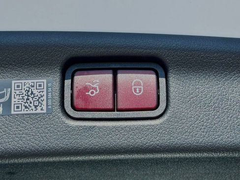 New 2026 Mercedes-Benz C 300 Sedan image 14