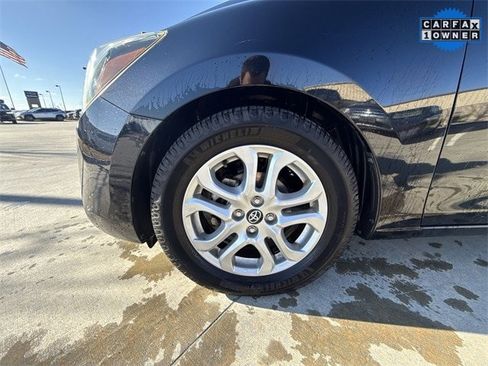 Used 2018 Toyota Yaris iA image 10