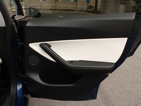 Used 2021 Tesla Model Y Performance AWD/4WD image 25