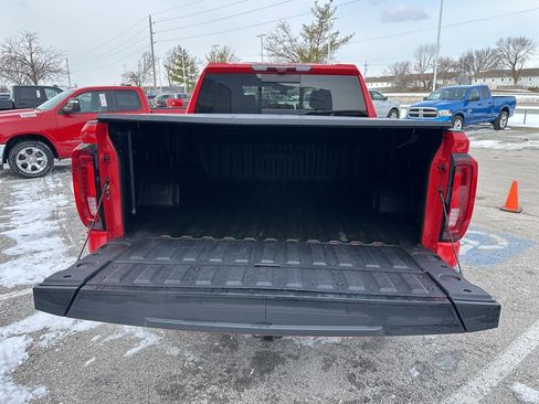 Used 2021 GMC Sierra 1500 AT4 w/ AT4 Value Package image 3