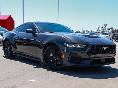 Used 2024 Ford Mustang GT RWD image 1