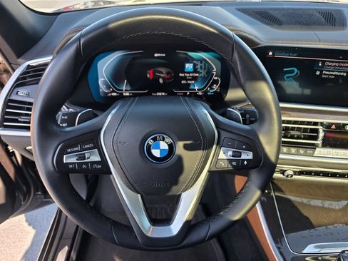 Certified 2023 BMW X5 xDrive45e w/ Executive Package AWD/4WD image 19