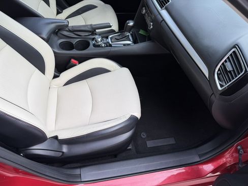 Used 2014 MAZDA MAZDA3 s Grand Touring image 21