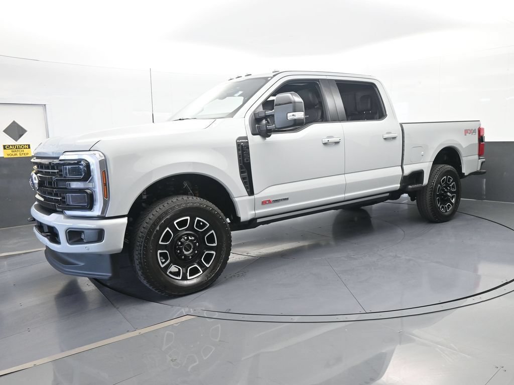 Used 2026 Ford F350 Platinum w/ FX4 Off-Road Package AWD/4WD image 2